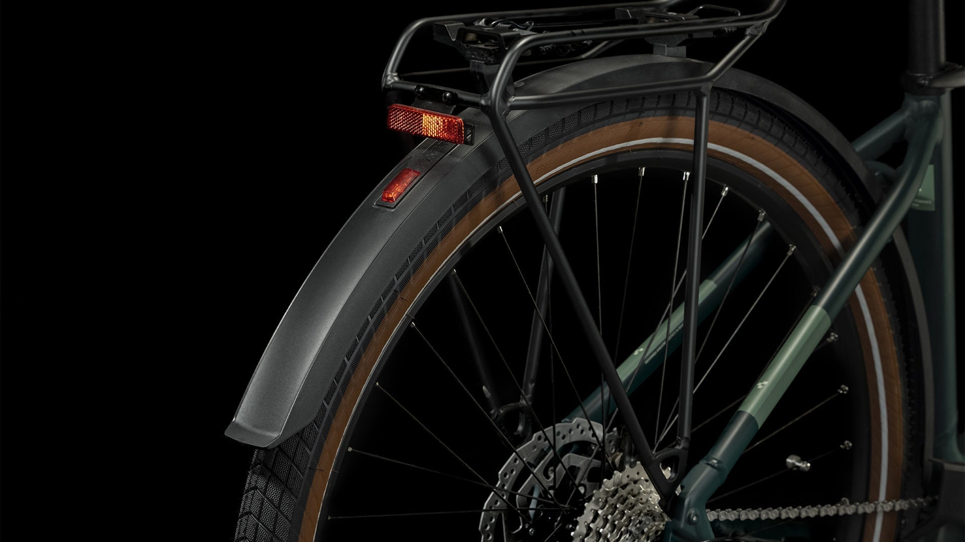 CUBE Touring Hybrid ONE 500 darkgreen´n´green Easy Entry 2024