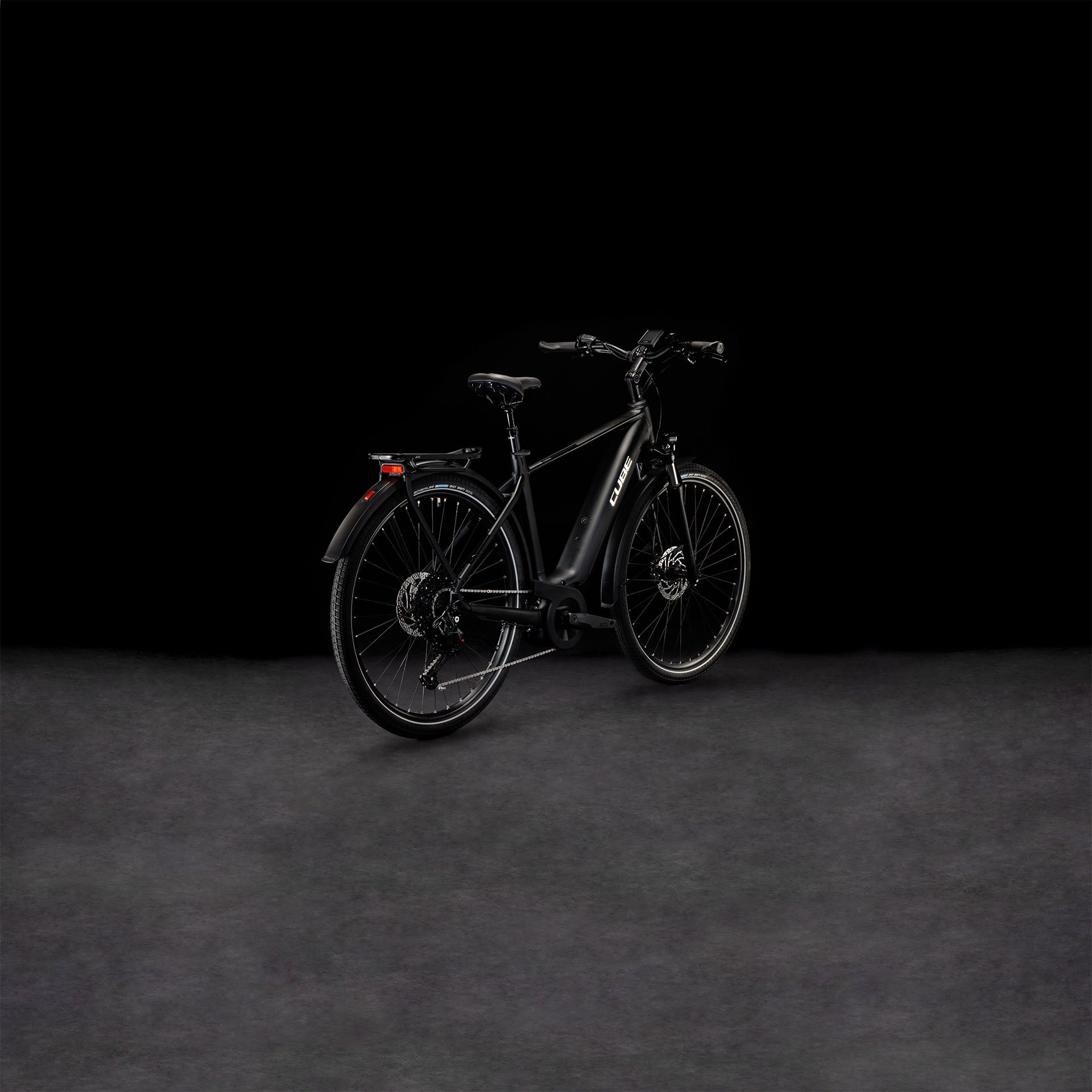CUBE Touring Hybrid Pro 625 black´n´metal 2024