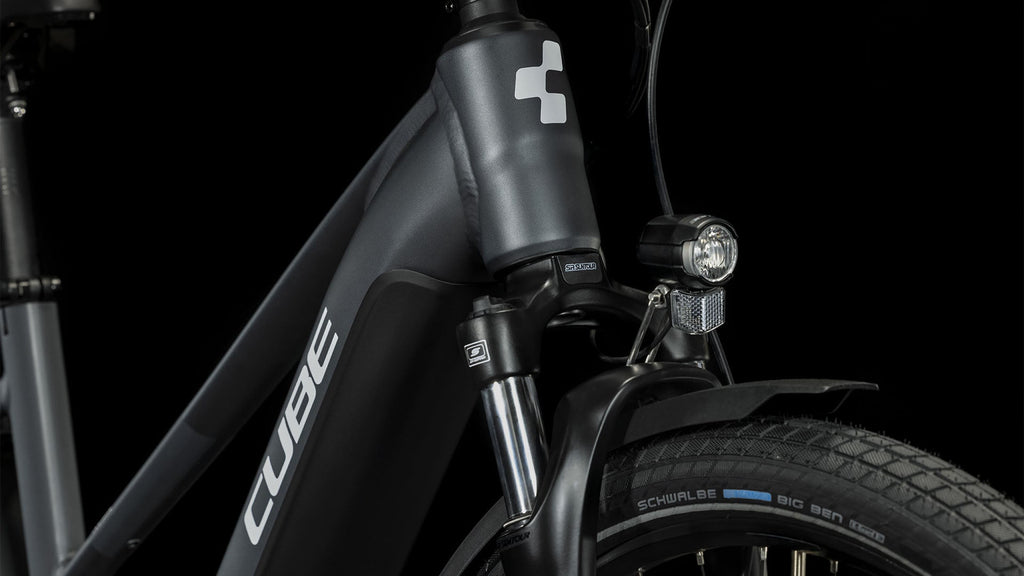 CUBE Touring Hybrid ONE 625 grey´n´white Trapeze 2024