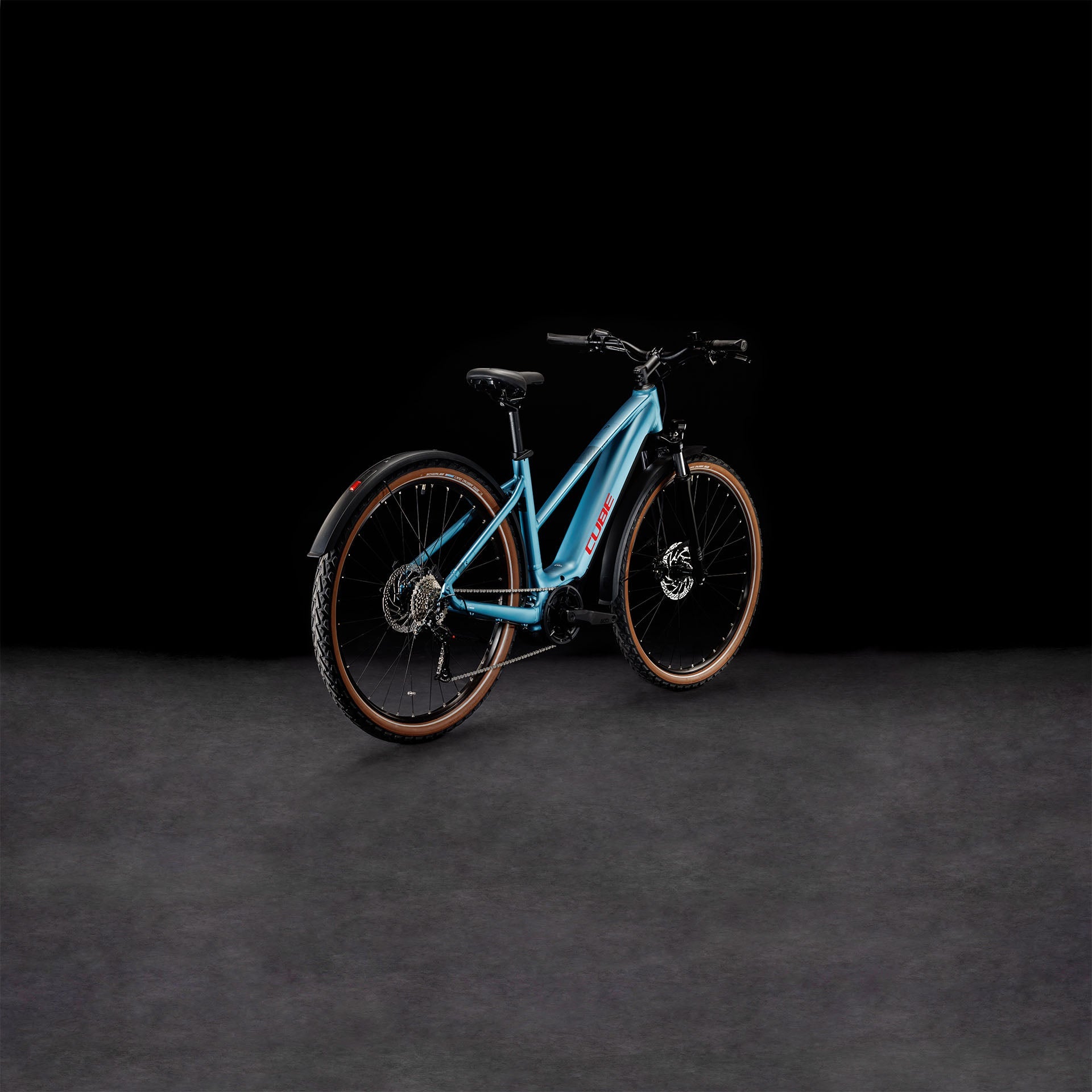 CUBE Nuride Hybrid Performance 500 Allroad metalblue´n´red Trapeze 2024
