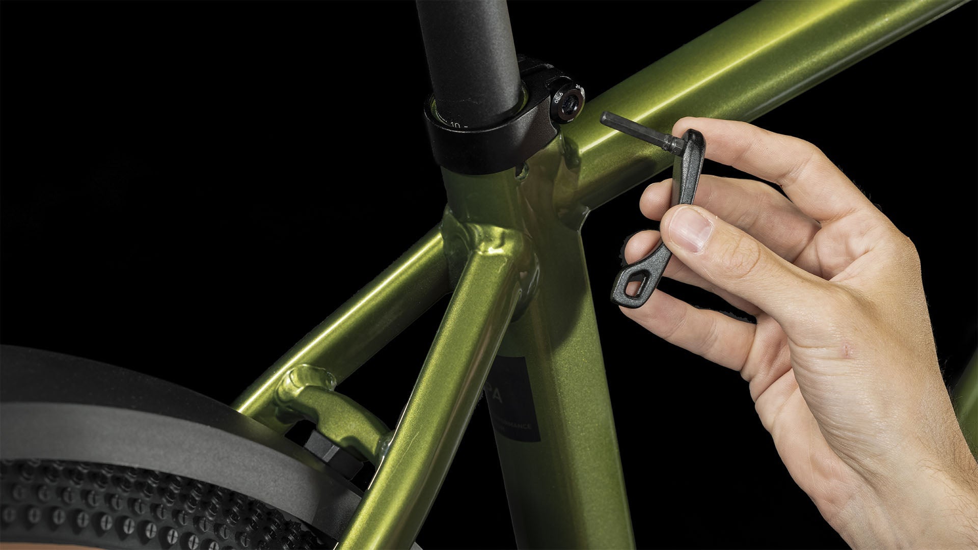 CUBE Nuride Hybrid Pro 625 Allroad shinymoss´n´black 2024
