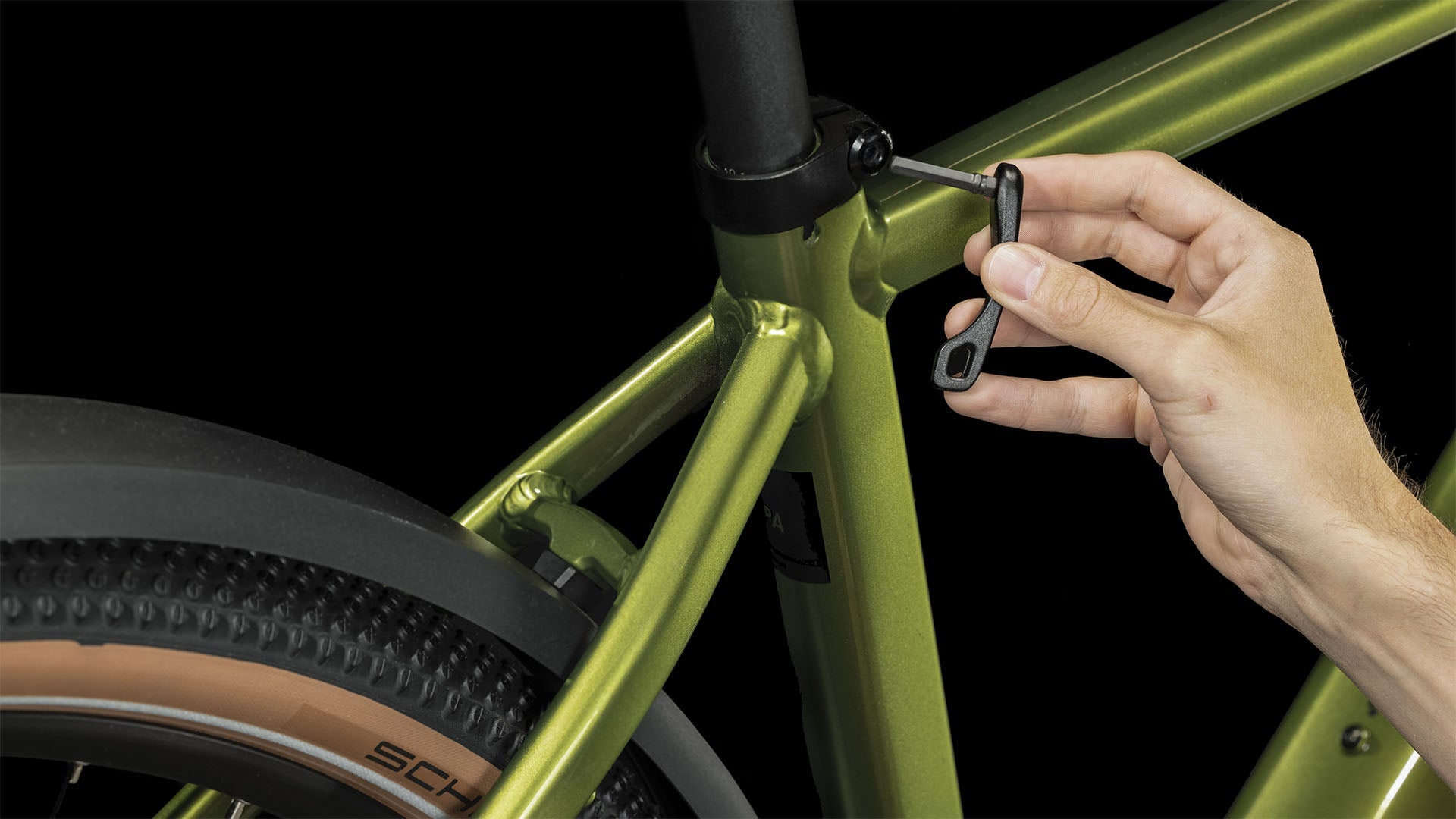 CUBE Nuride Hybrid Pro 625 Allroad shinymoss´n´black 2024