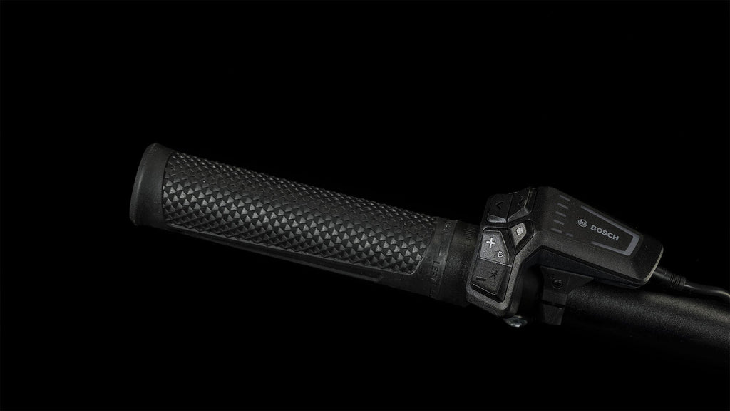 CUBE Reaction Hybrid Pro 500 flashwhite´n´black 2024