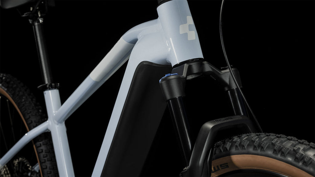 CUBE Reaction Hybrid Pro 500 flashwhite´n´black 2024
