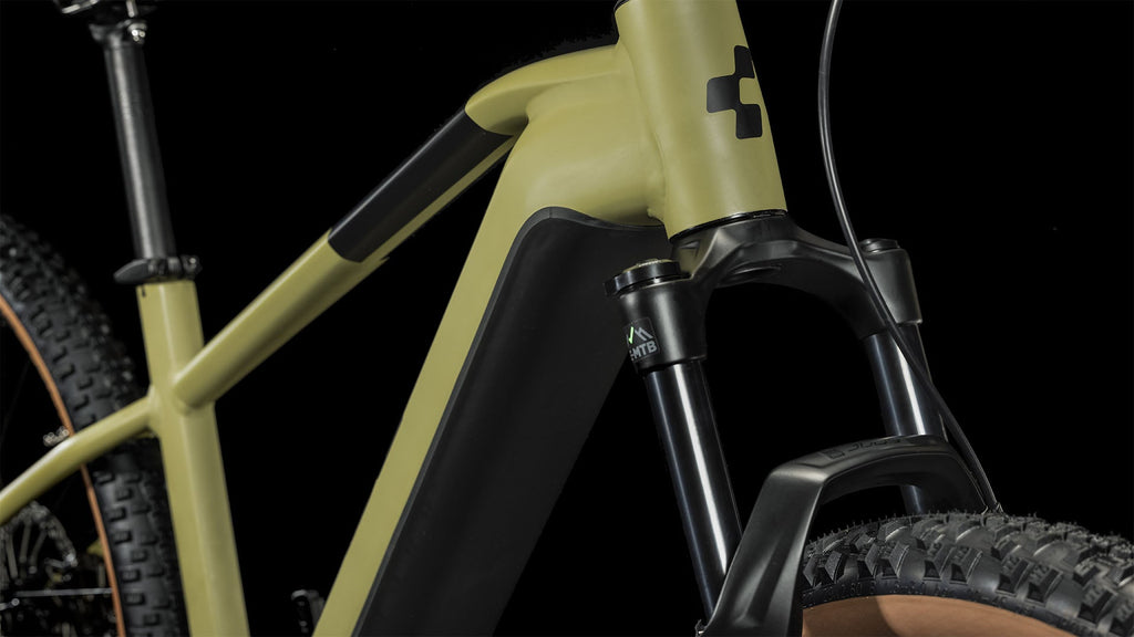 CUBE Reaction Hybrid Race 625 olive´n´green 2024