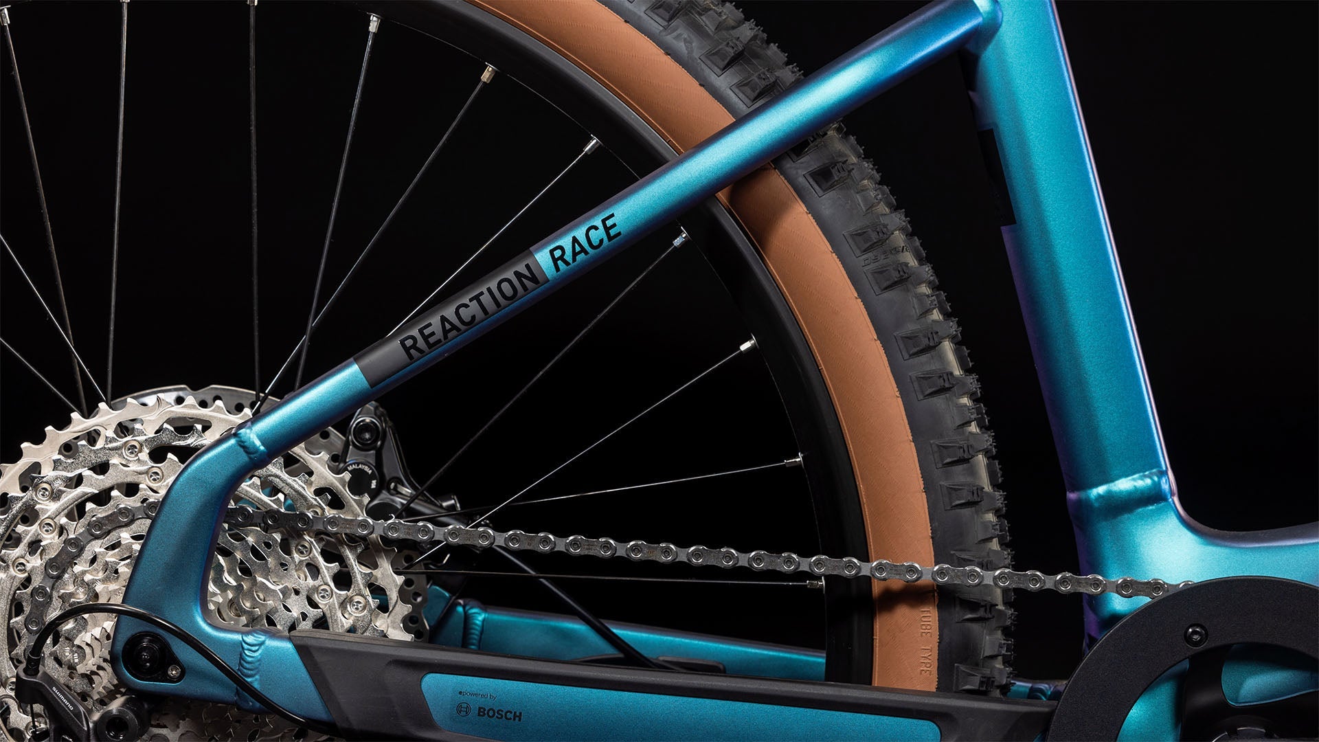 CUBE Reaction Hybrid Race 750 switchblue´n´black Easy Entry 2024