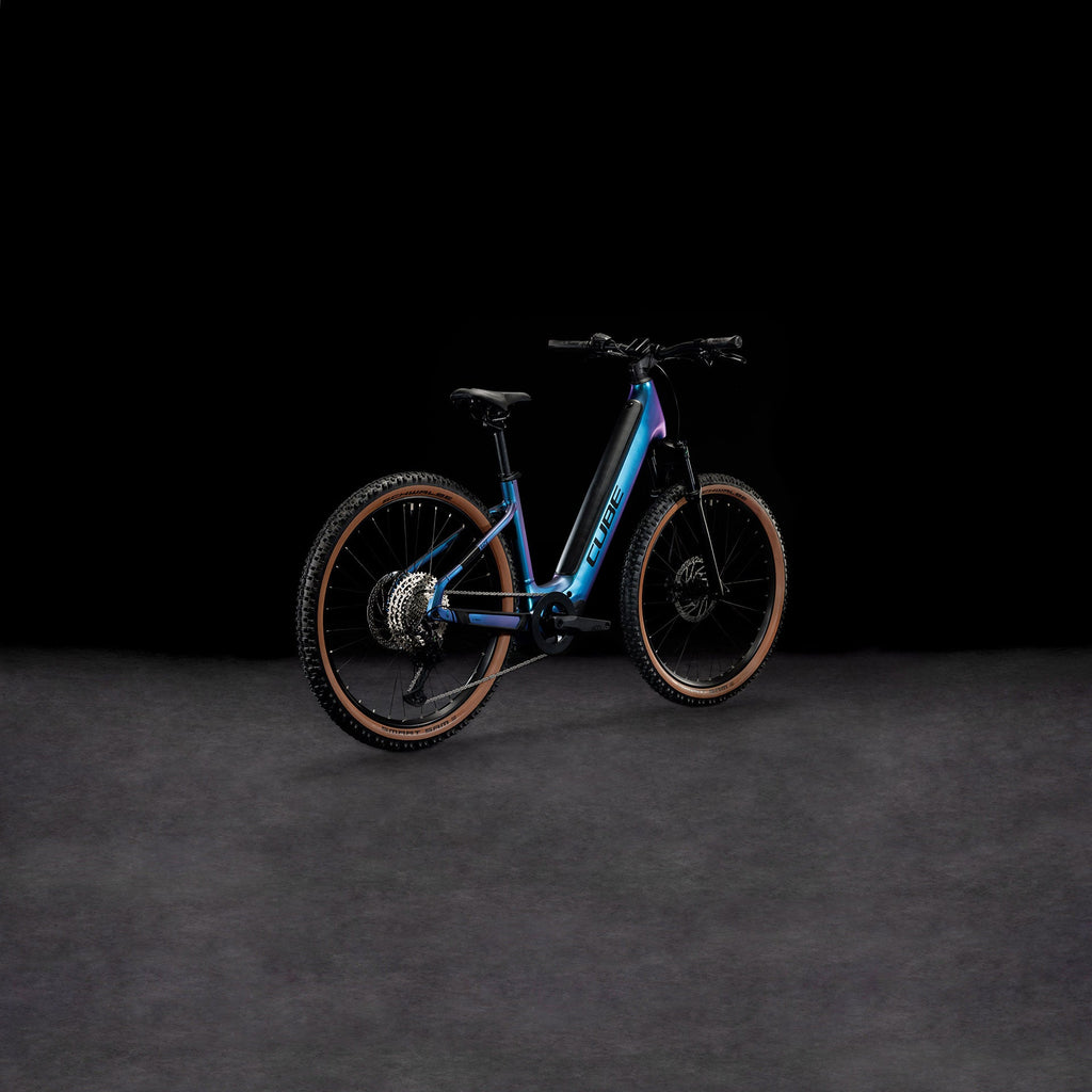 CUBE Reaction Hybrid Race 750 switchblue´n´black Easy Entry 2024