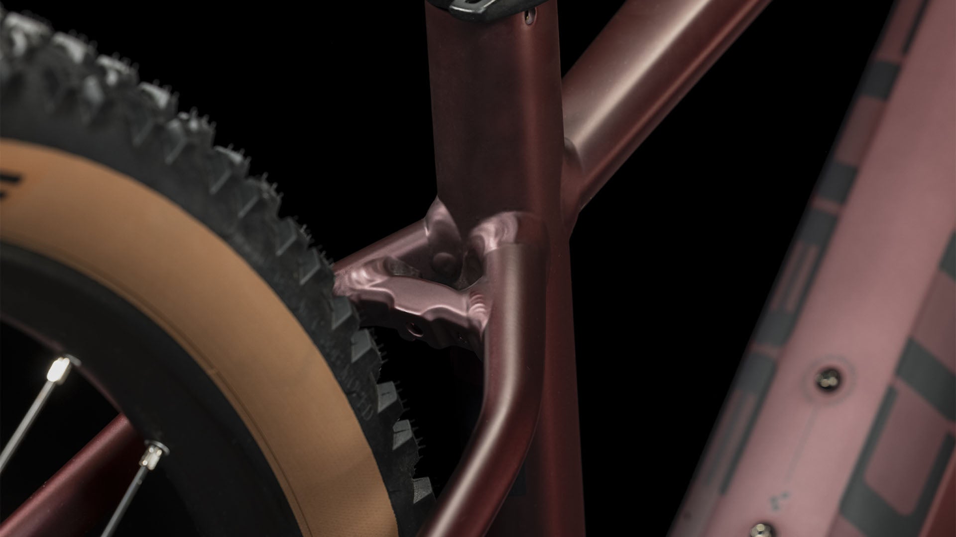 CUBE Reaction Hybrid SLX 750 rubyred´n´black 2024