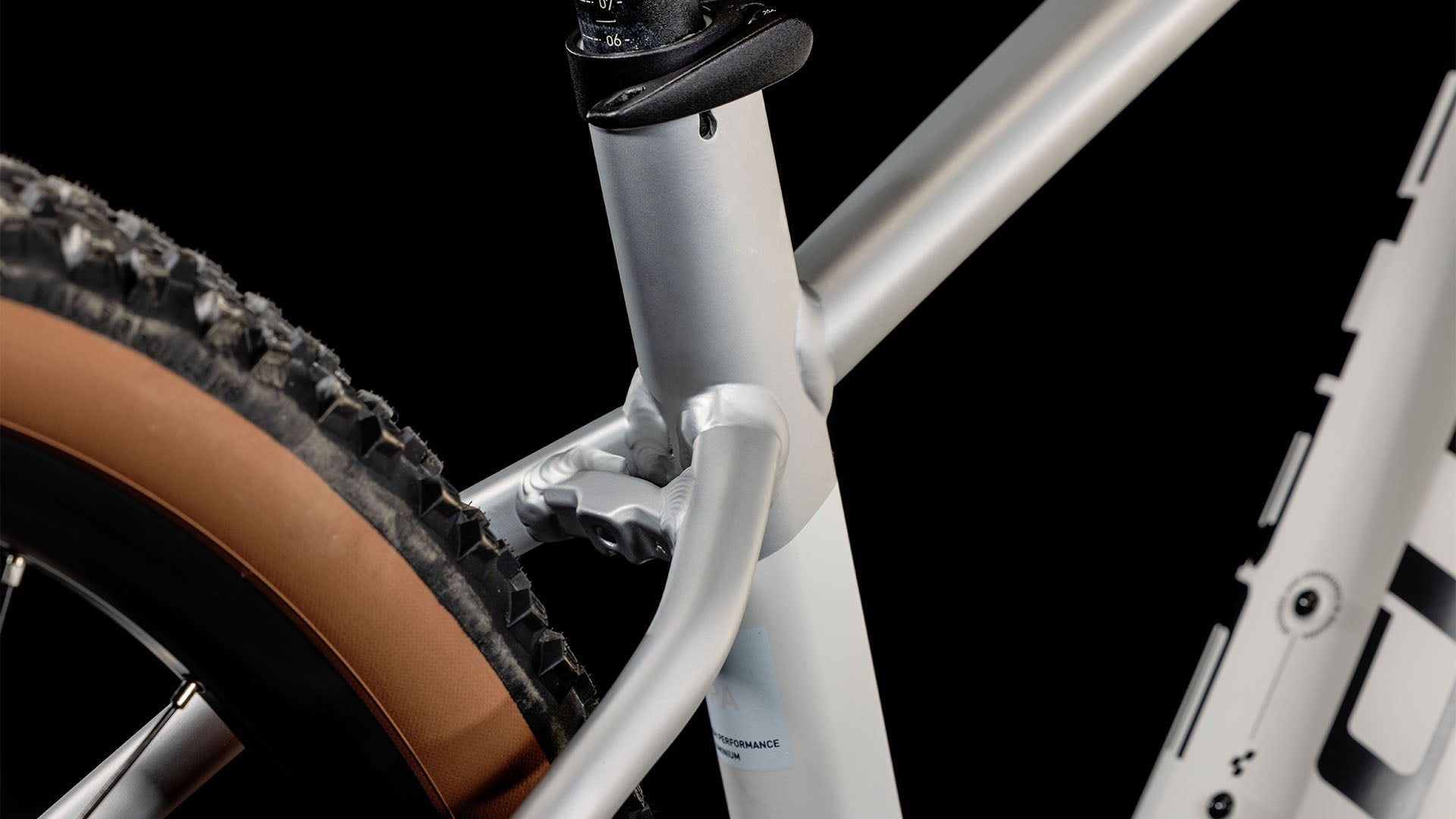 CUBE Reaction Hybrid SLT 750 silver´n´cream 2024