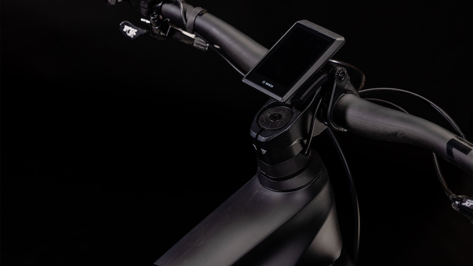 CUBE Stereo Hybrid 140 HPC Actionteam 750 carbon´n´black 2024