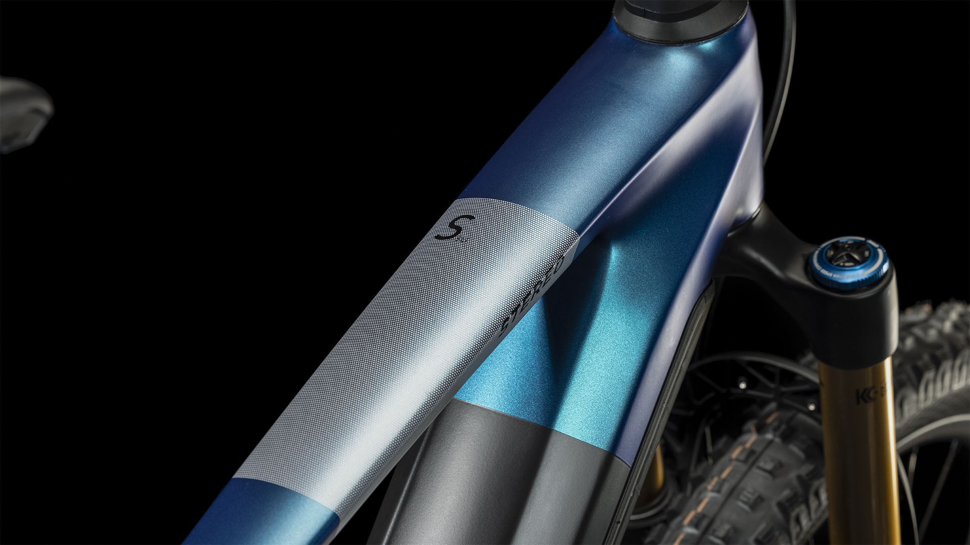 CUBE Stereo Hybrid 140 HPC SLT 750 nebula´n´carbon 2024