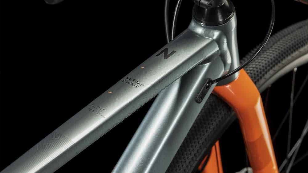 CUBE Nuroad Rookie smokeyfir´n´orange 2024