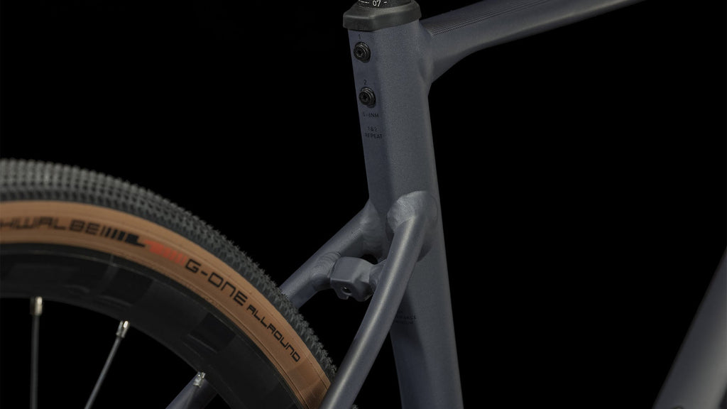 CUBE Nuroad Race grey´n´black 2024