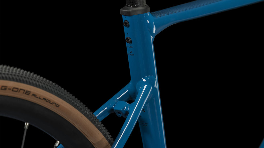 CUBE Nuroad Race blue´n´black 2024